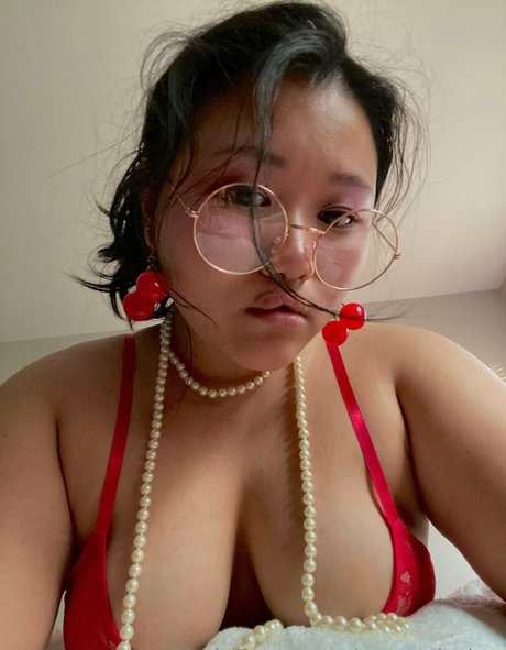 Foto di nudo di fuga di OnlyFans di Notrealmian
