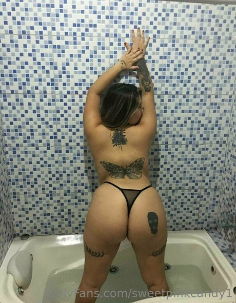 Foto di nudo di fuga di OnlyFans di Sweetpinkcandy1