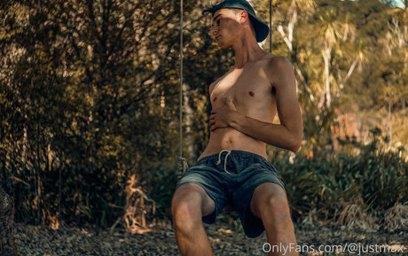Foto di nudo di fuga di OnlyFans di Justmax