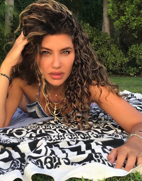 Foto di nudo di fuga di OnlyFans di Juliana Harkavy