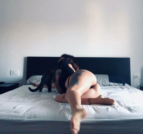 Foto di nudo di fuga di OnlyFans di Loanasand
