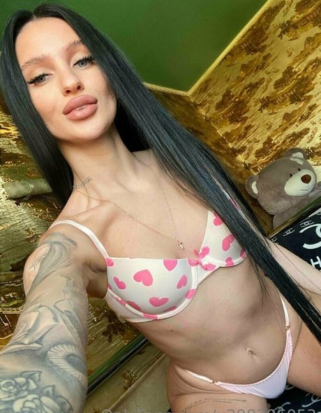 Charming_megan