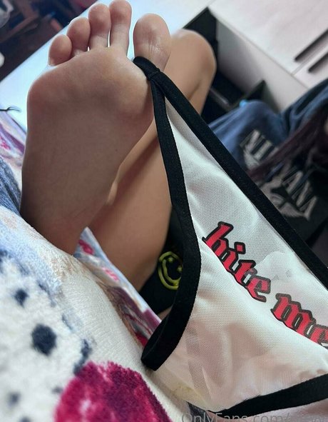 Foto di nudo di fuga di OnlyFans di Nirvy