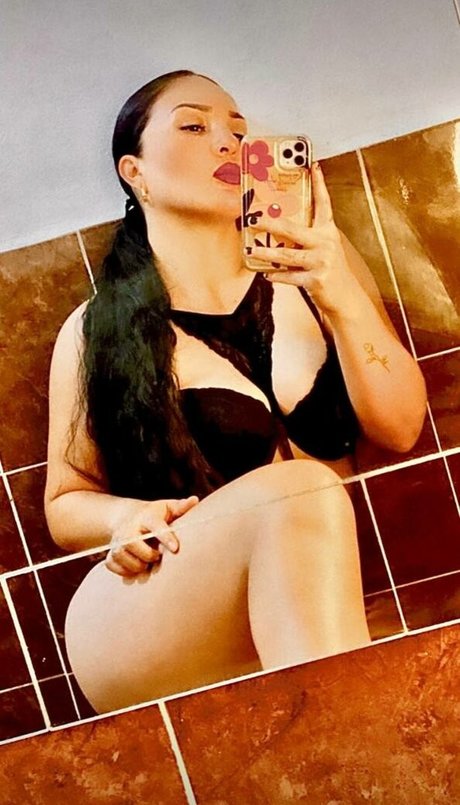 Foto di nudo di fuga di OnlyFans di Edidiianatruj