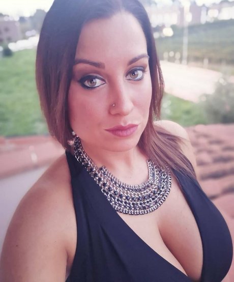 Foto di nudo di fuga di OnlyFans di Curvygirl89