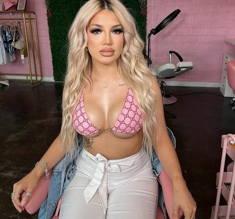 Foto di nudo di fuga di OnlyFans di Marlen Cuevas