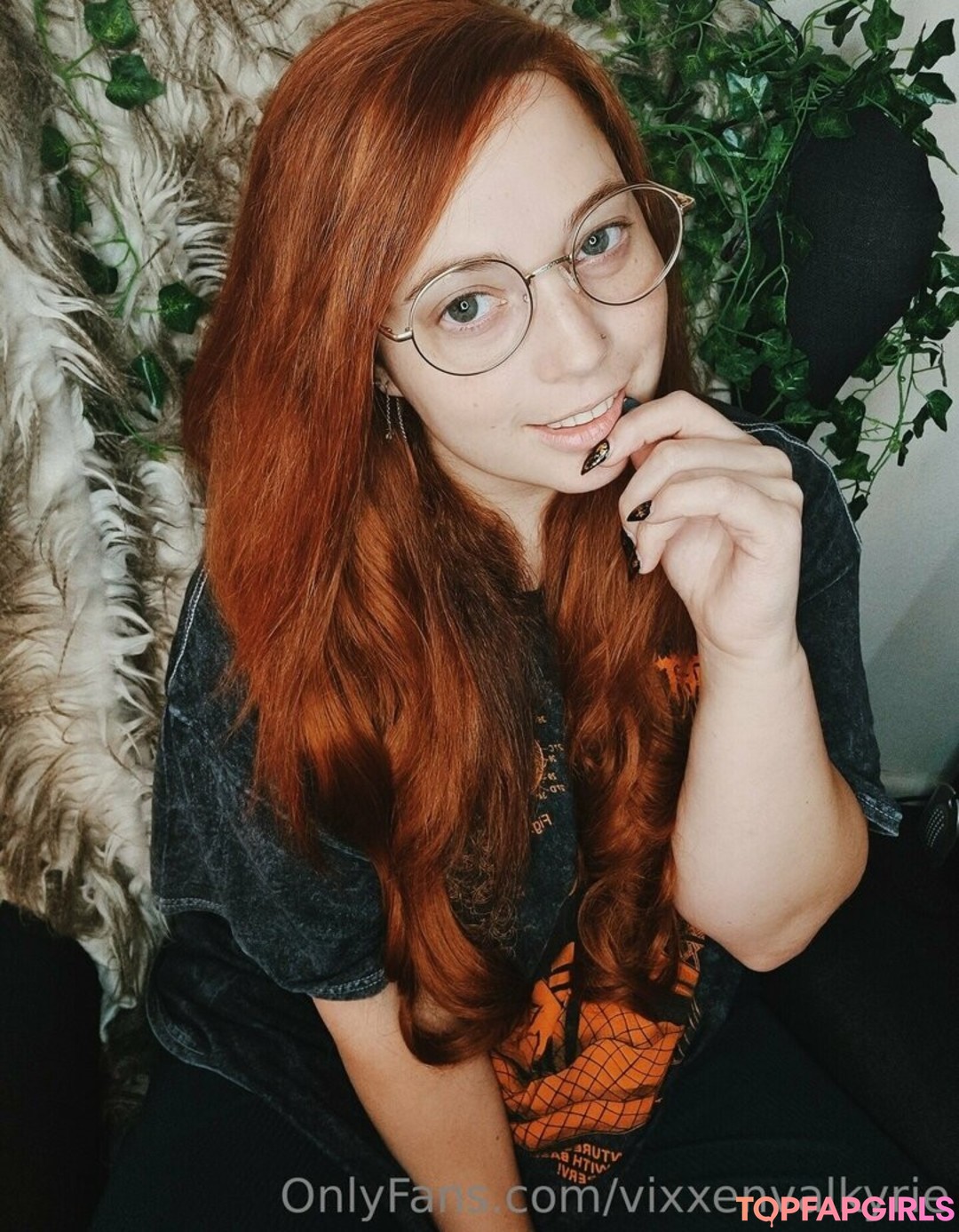 Foto di nudo di fuga di OnlyFans di Vixxenvalkyrie #178 Foto di nudo di fuga di OnlyFans di Vixxenvalkyrie #178