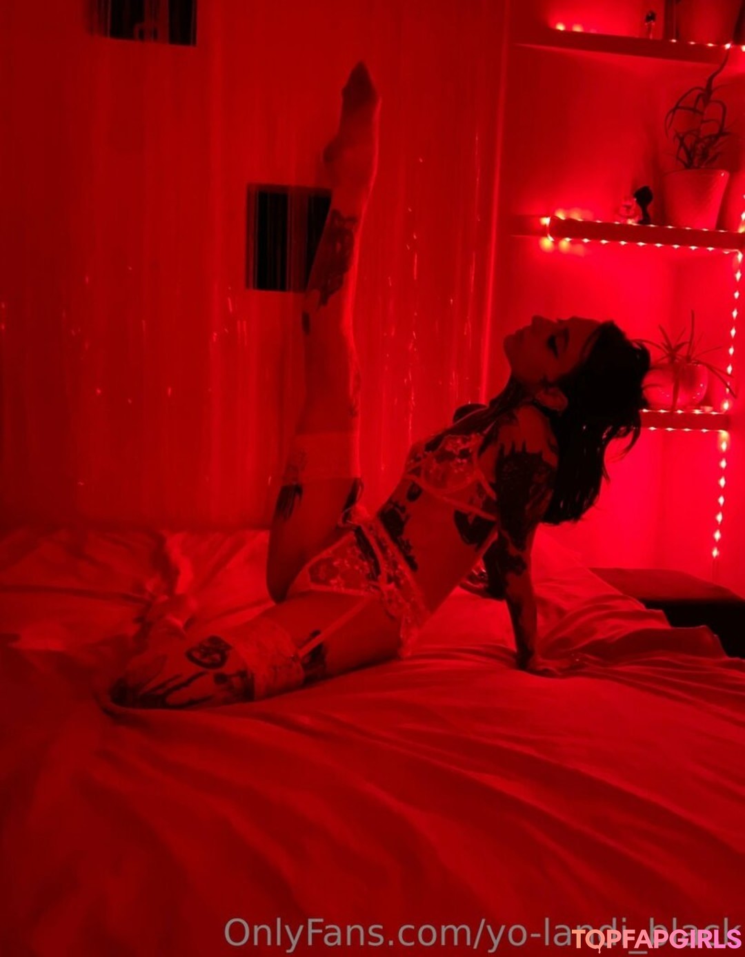 Foto di nudo di fuga di OnlyFans di Yolandiblack #6 Foto di nudo di fuga di OnlyFans di Yolandiblack #6