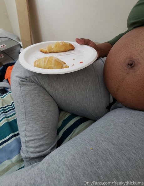 Foto di nudo di fuga di OnlyFans di Freakythickums