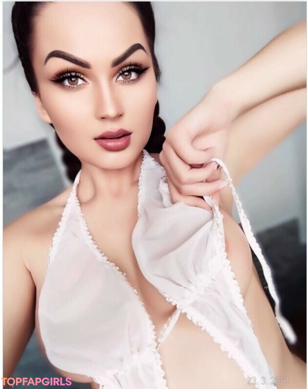 Foto di nudo di fuga di OnlyFans di Michalka Secret #7 Foto di nudo di fuga di OnlyFans di Michalka Secret #7