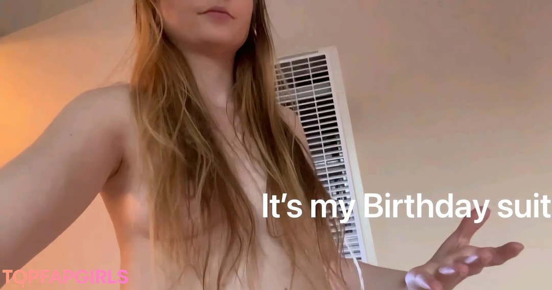 Foto di nudo di fuga di OnlyFans di Theilybabe #11 Foto di nudo di fuga di OnlyFans di Theilybabe #11