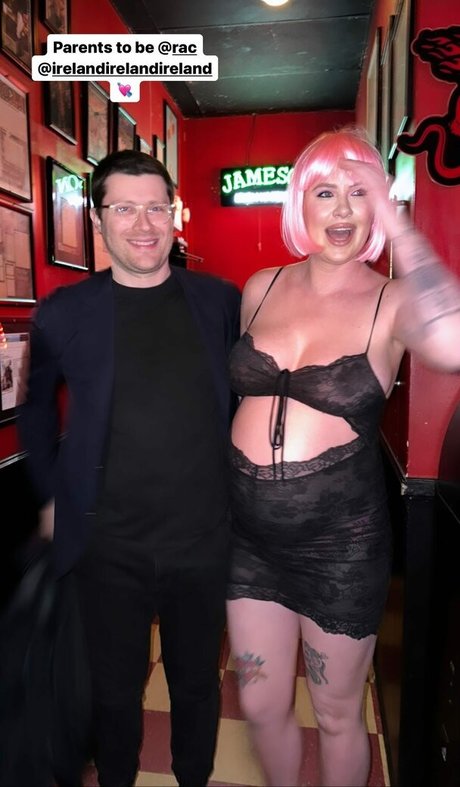 Foto di nudo di fuga di OnlyFans di Ireland Baldwin