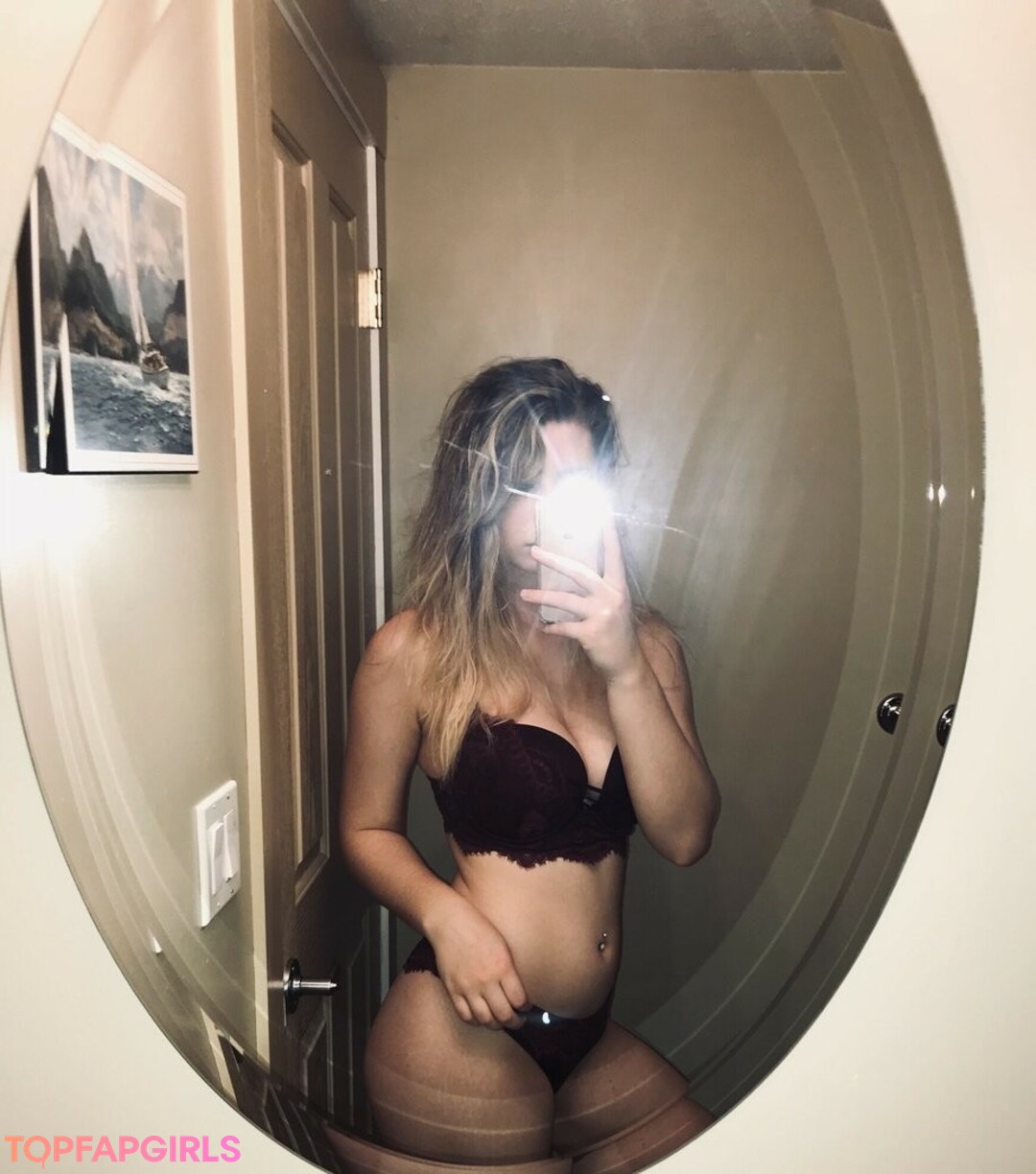 Foto di nudo di fuga di OnlyFans di Sarahlovesraving #48 Foto di nudo di fuga di OnlyFans di Sarahlovesraving #48
