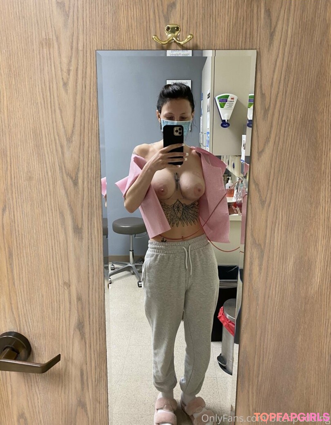 Foto di nudo di fuga di OnlyFans di Strawberrysqurtcake #86 Foto di nudo di fuga di OnlyFans di Strawberrysqurtcake #86