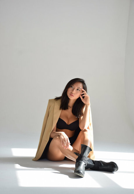 Foto di nudo di fuga di OnlyFans di Asianmodel