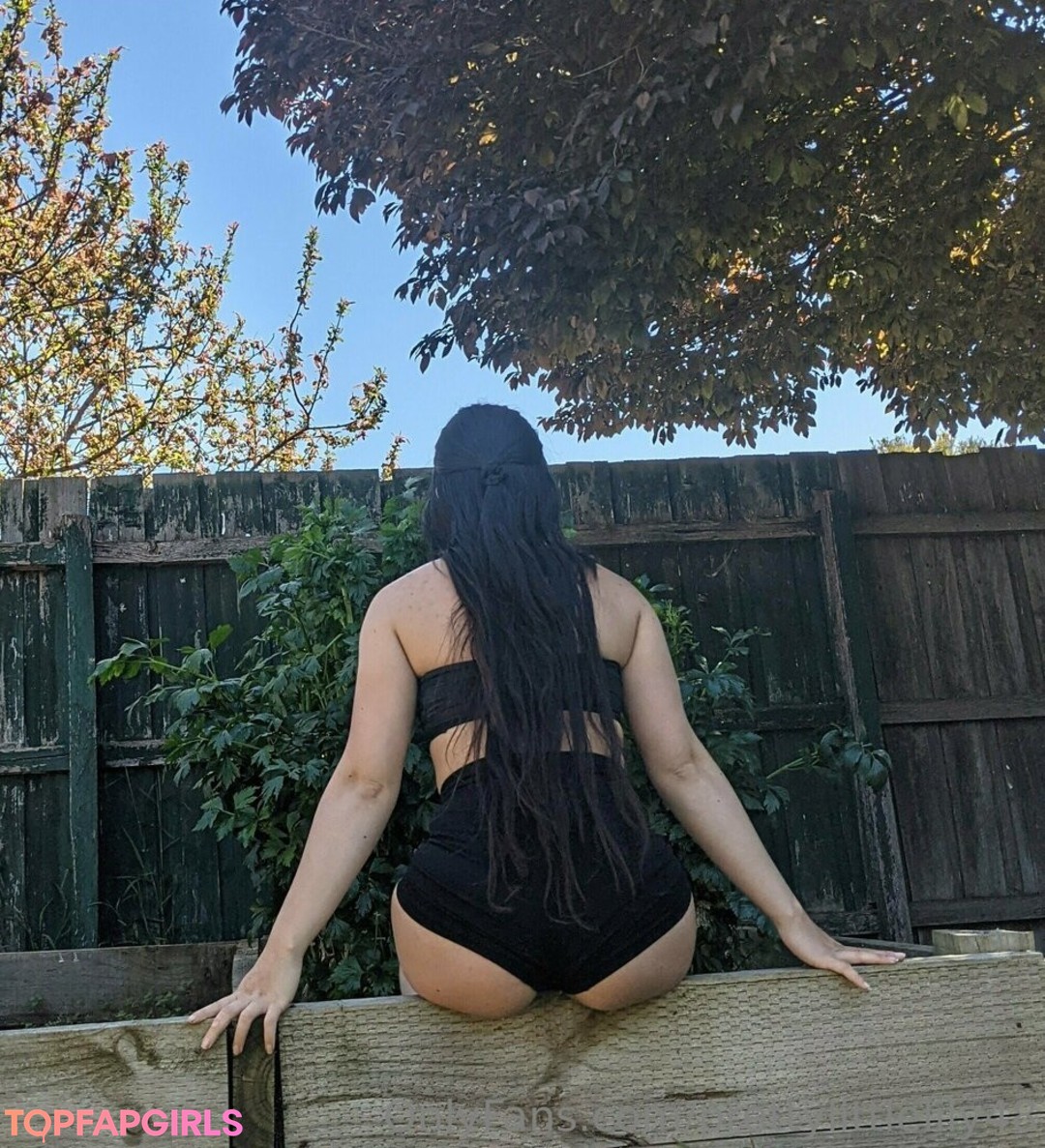 Foto di nudo di fuga di OnlyFans di Prettylittlelily48 #55 Foto di nudo di fuga di OnlyFans di Prettylittlelily48 #55