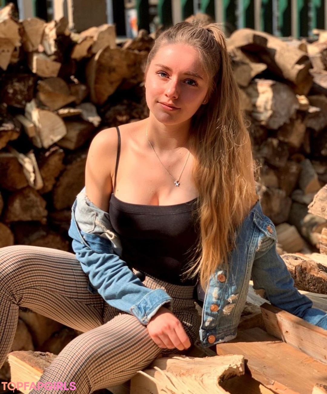 Foto di nudo di fuga di OnlyFans di Melaniehfl #24 Foto di nudo di fuga di OnlyFans di Melaniehfl #24