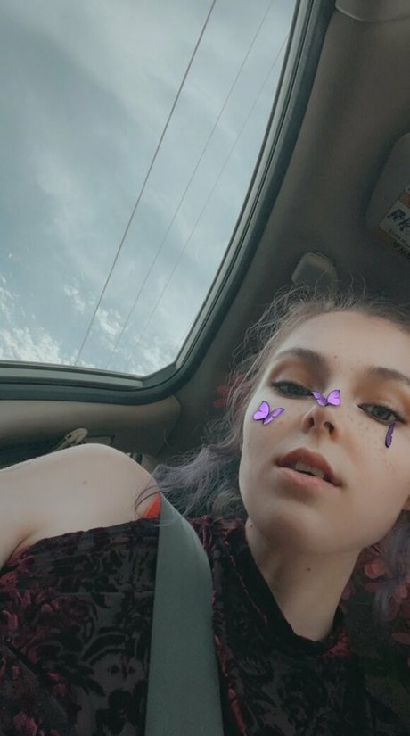 Hereliesviolet