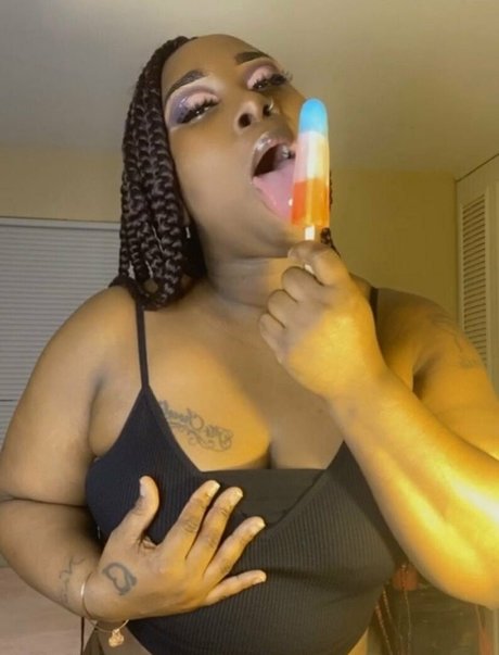 Foto di nudo di fuga di OnlyFans di Phatbootysos