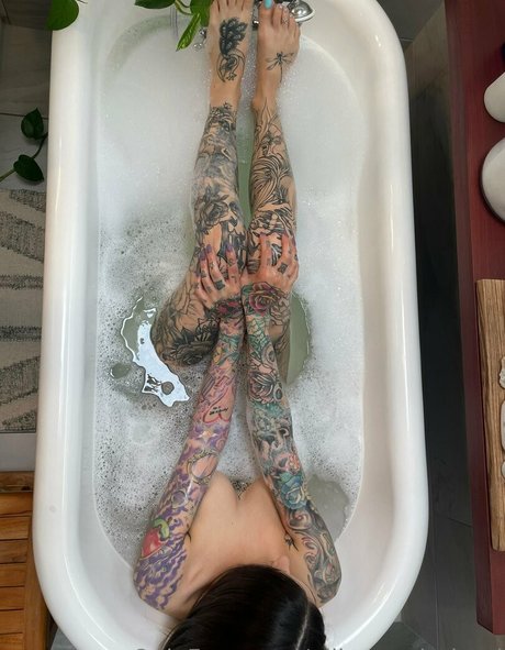 Foto di nudo di fuga di OnlyFans di Aliinwunderland