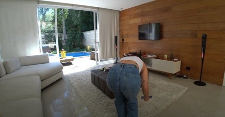 Foto di nudo di fuga di OnlyFans di Sunaika Bruna