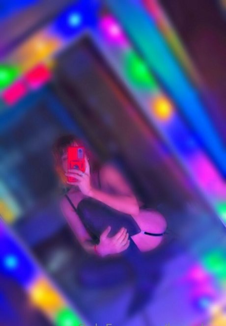 Foto di nudo di fuga di OnlyFans di Lesadom
