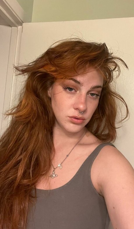 Foto di nudo di fuga di OnlyFans di Tati Bruening
