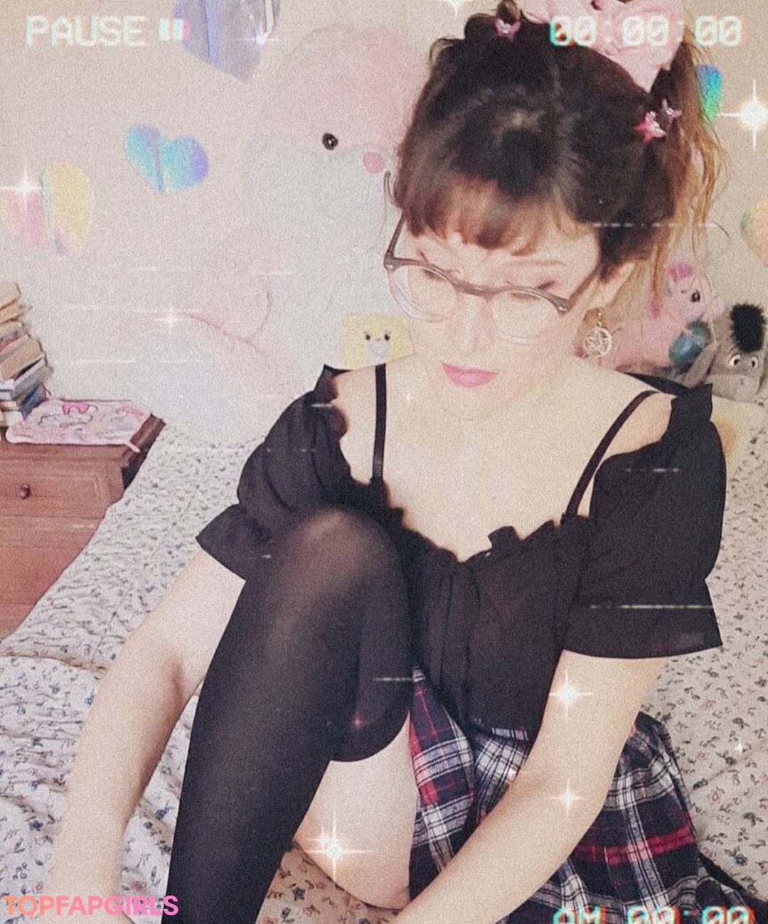 Foto di nudo di fuga di OnlyFans di Space Bunny #13 Foto di nudo di fuga di OnlyFans di Space Bunny #13