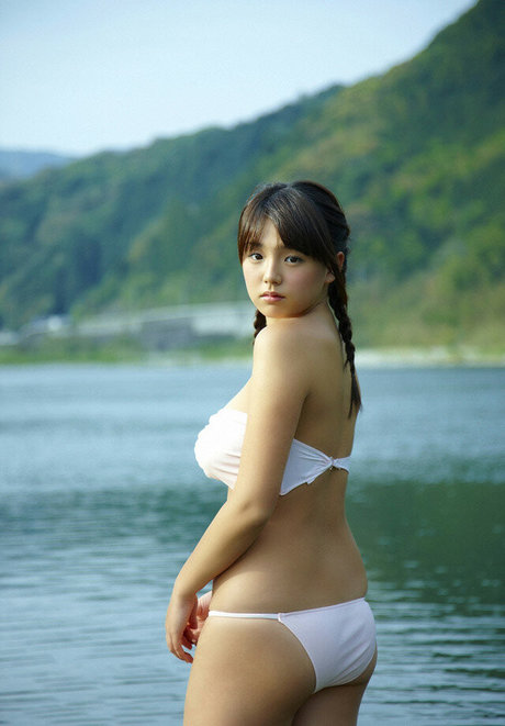 Ai Shinozaki