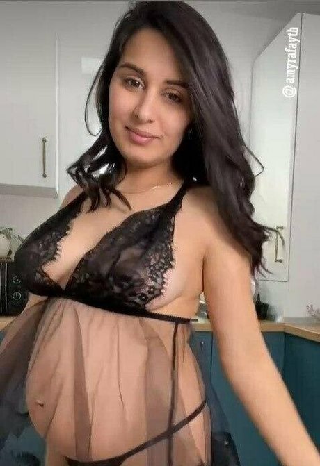 Foto di nudo di fuga di OnlyFans di Meezee