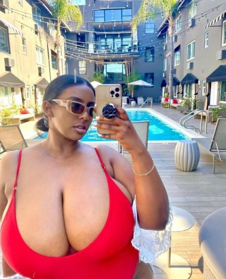 Foto di nudo di fuga di OnlyFans di Marta Ethio