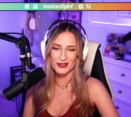 BasicWitGirl