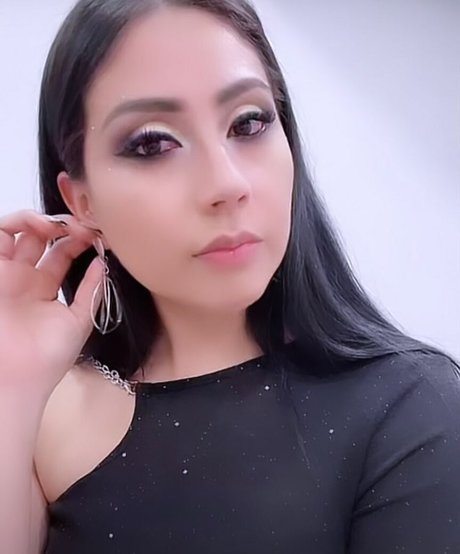 Foto di nudo di fuga di OnlyFans di Escorpioncita3