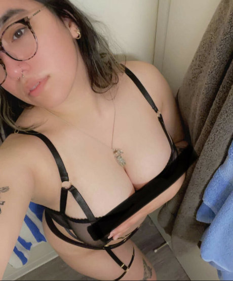 Foto di nudo di fuga di OnlyFans di Satixx