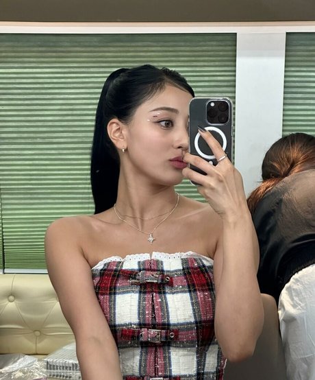 Foto di nudo di fuga di OnlyFans di Jihyo