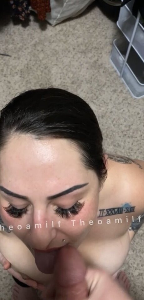 Foto di nudo di fuga di OnlyFans di Theodora Jayde