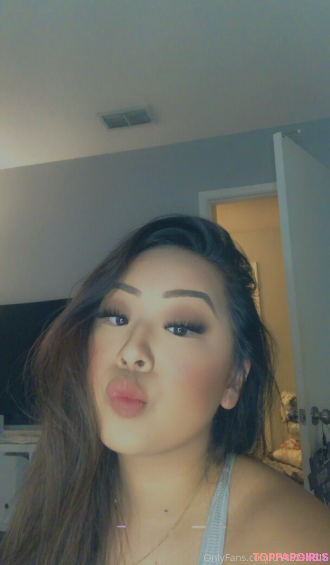 Foto di nudo di fuga di OnlyFans di Asianbbygirl18 #1 Foto di nudo di fuga di OnlyFans di Asianbbygirl18 #1