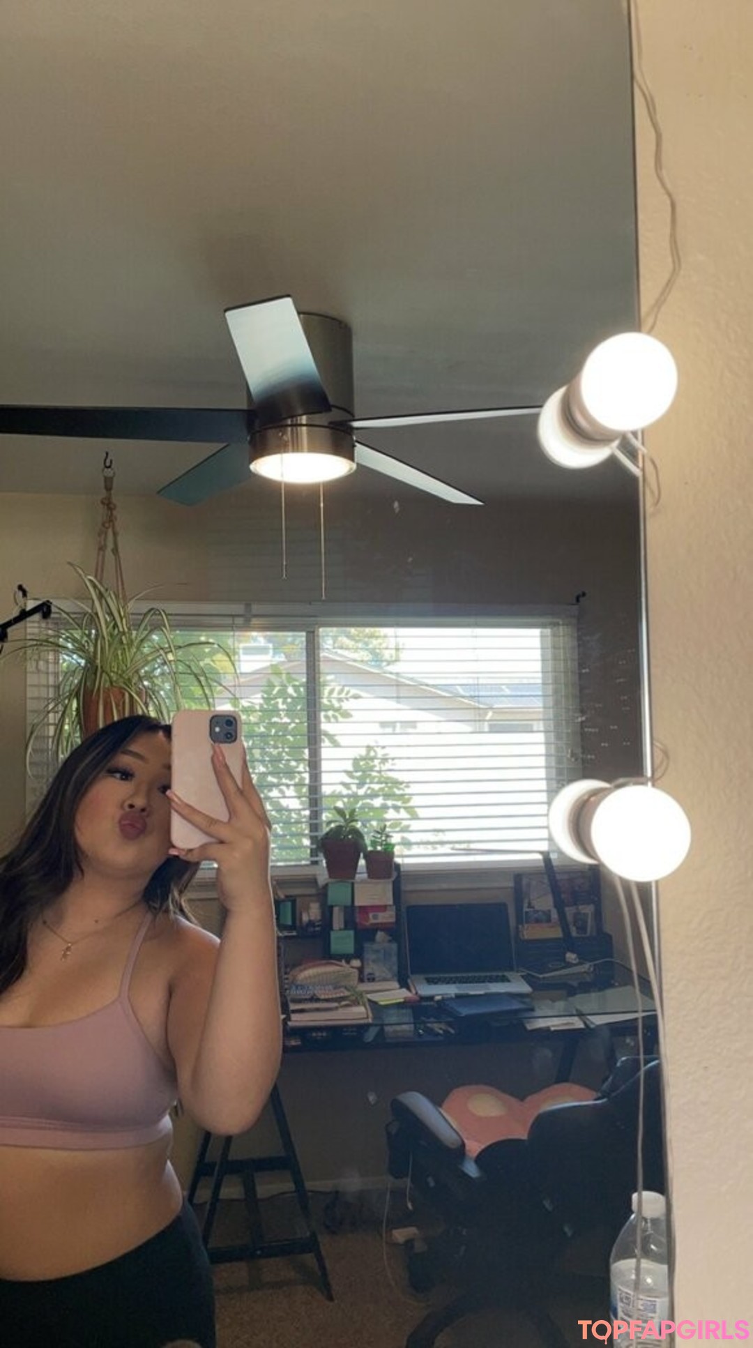 Foto di nudo di fuga di OnlyFans di Asianbbygirl18 #54 Foto di nudo di fuga di OnlyFans di Asianbbygirl18 #54