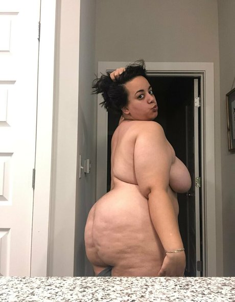 Foto di nudo di fuga di OnlyFans di Olilagrey