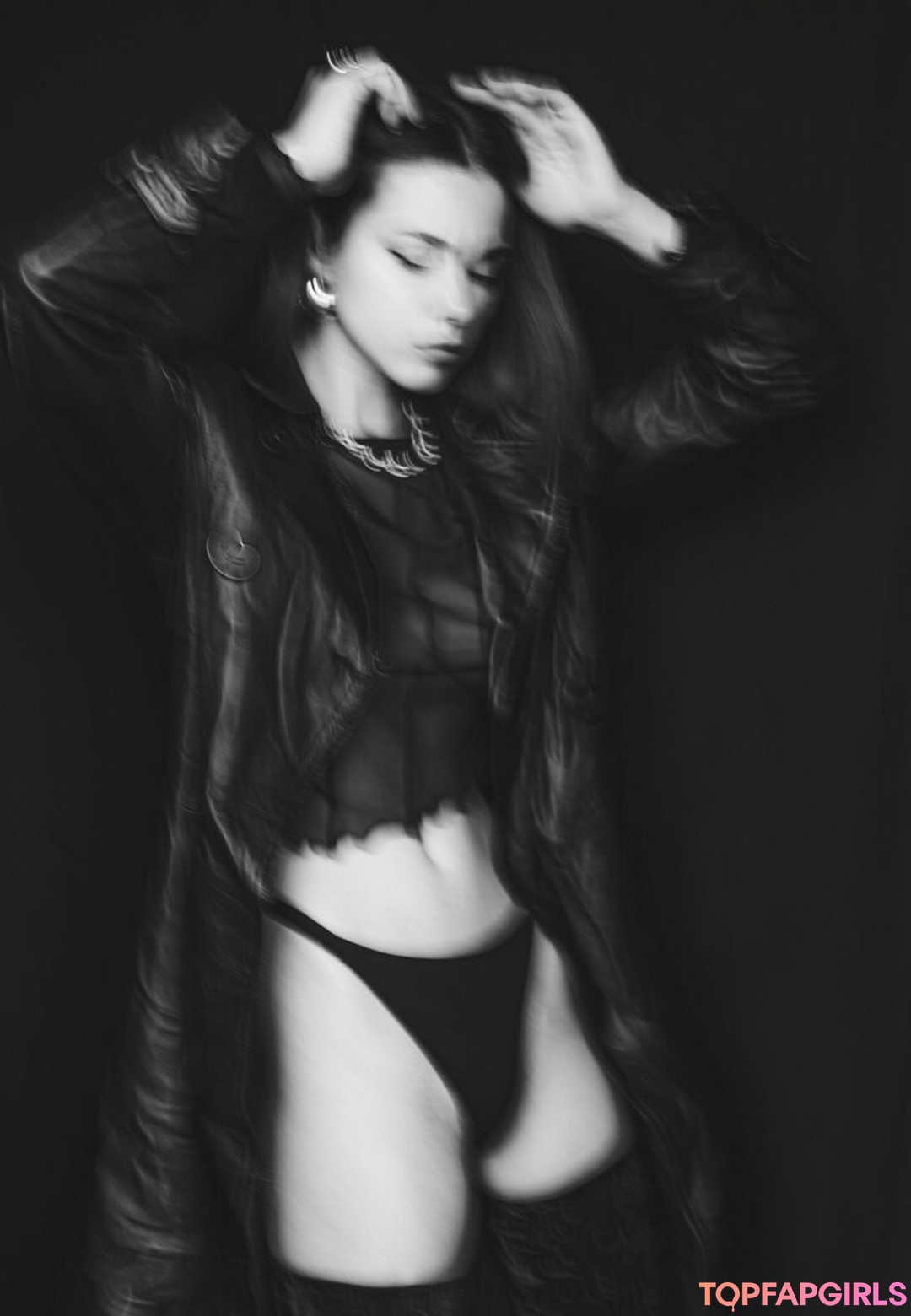 Foto di nudo di fuga di OnlyFans di Nausicaa Yami #198 Foto di nudo di fuga di OnlyFans di Nausicaa Yami #198