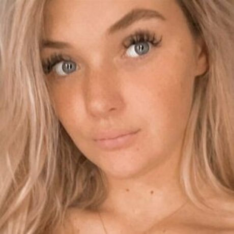 Foto di nudo di fuga di OnlyFans di Abbie Coombes