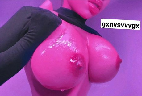 Foto di nudo di fuga di OnlyFans di Gina Savage