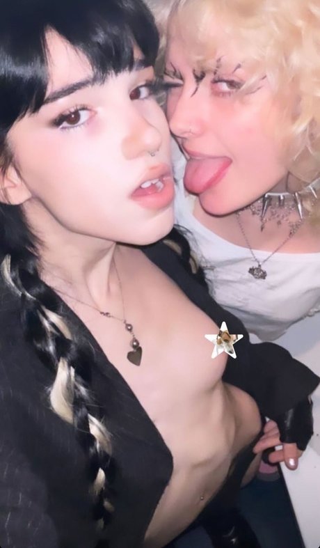 Foto di nudo di fuga di OnlyFans di Arielle Maxine