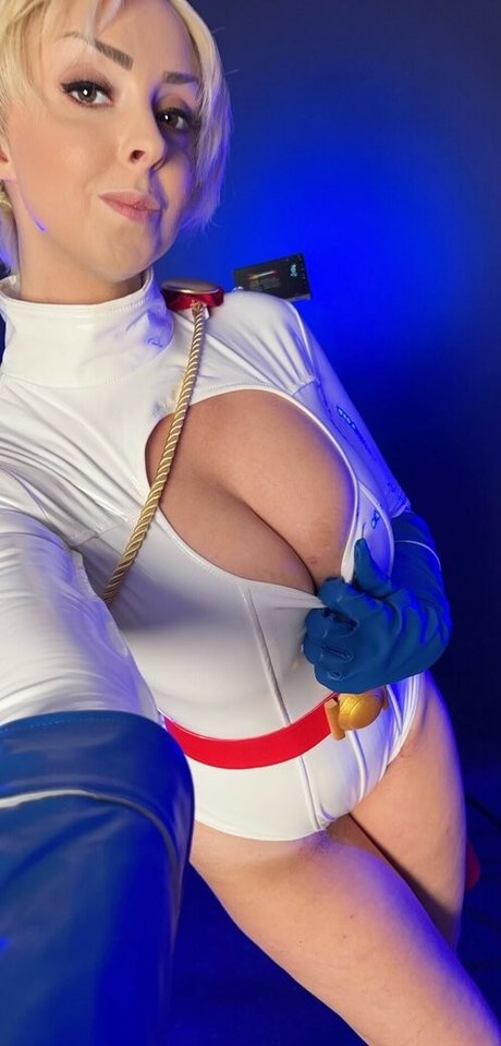 Foto di nudo di fuga di OnlyFans di Lunaraecosplay