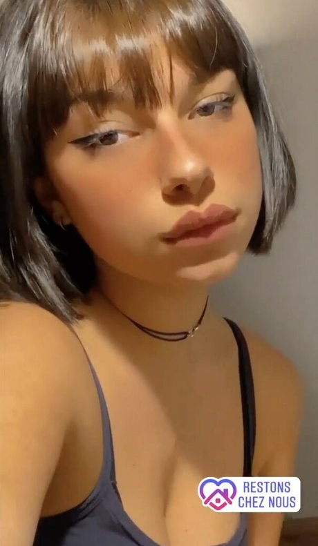 Foto di nudo di fuga di OnlyFans di Emmy Tifrit