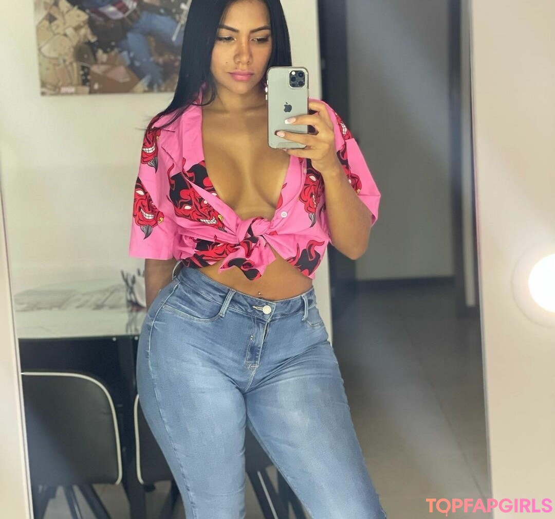 Foto di nudo di fuga di OnlyFans di Antho Lynda #1 Foto di nudo di fuga di OnlyFans di Antho Lynda #1