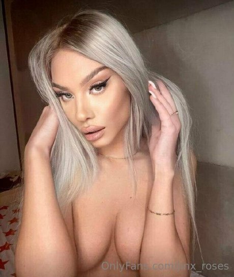 Foto di nudo di fuga di OnlyFans di Jinxroses