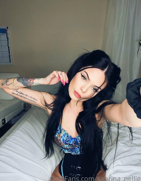 Foto di nudo di fuga di OnlyFans di Sabrina Nellie