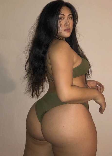 Foto di nudo di fuga di OnlyFans di Jin Baek