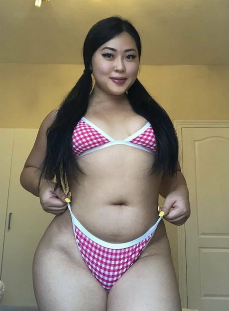 Foto di nudo di fuga di OnlyFans di Jin Baek